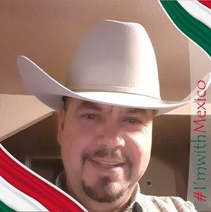 Meet your Posher, Manuel